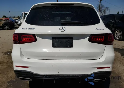 2022 Mercedes-Benz Glc 300 4Matic z USA, uszkodzony, nr VIN W1N0G8EB1NG088259